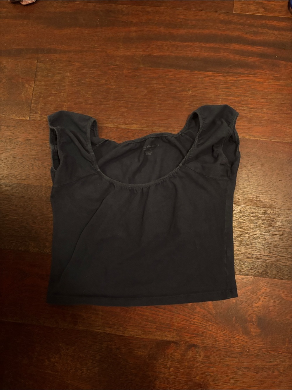 Brandy Melville Navy Scoop Neck Cap Sleeve Top
